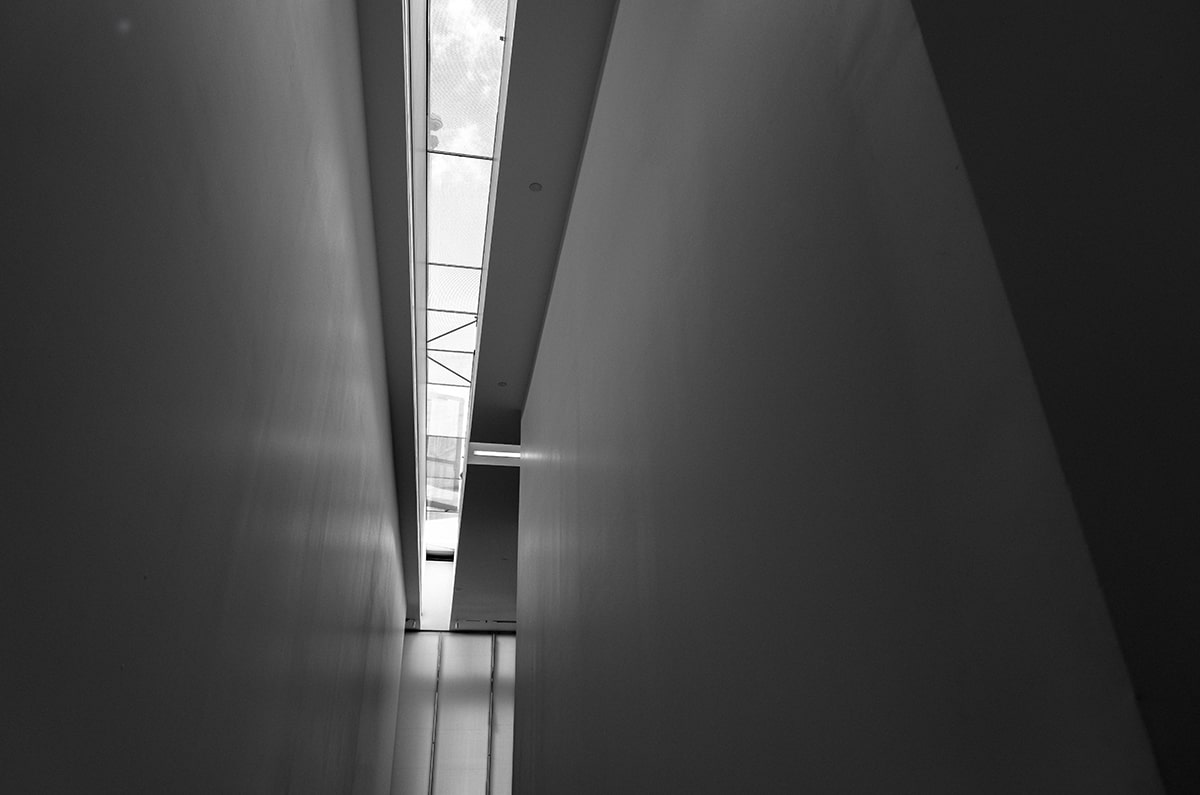 我看柚子影视会先问一句“转发语有没有再加工？”然后马上做一次对照阅读（先把信息弄直） —— 看图也一样适用